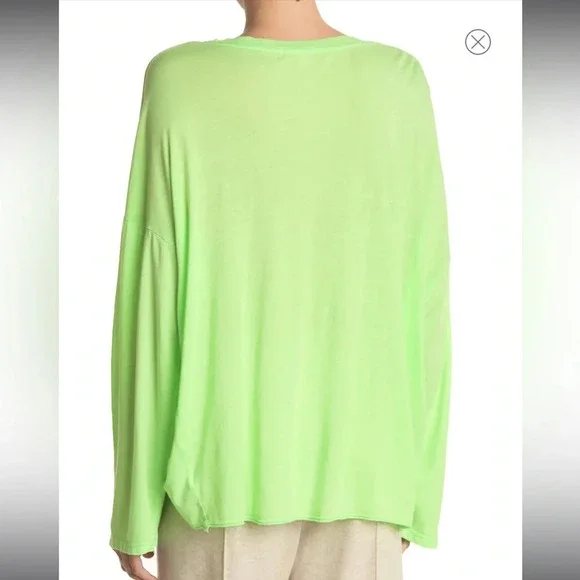 NWOT Sundry Pop Lime Athletic Crew Neck T-shirt - Picture 2 of 6